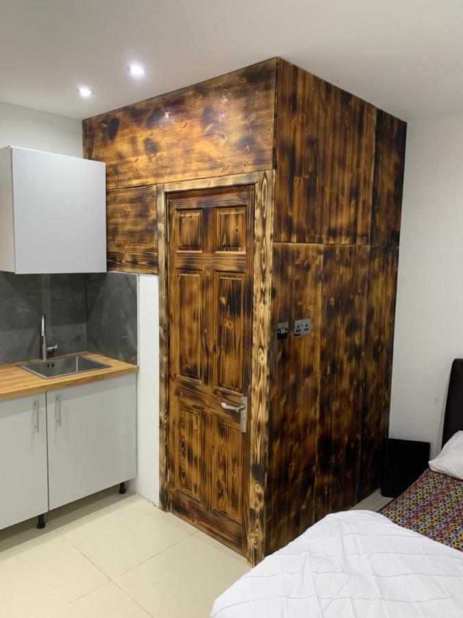 Happy House Apartment *